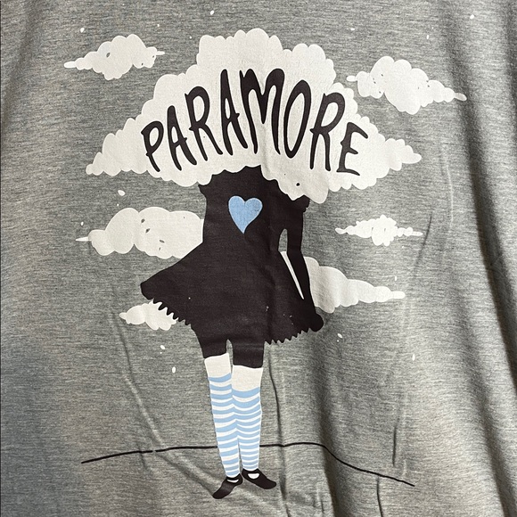 Paramore t shirt - Picture 2 of 6